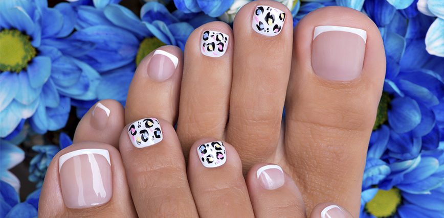 Manicura francesa con diseño