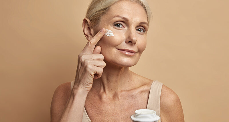 crema antiedad para mujeres de más de 50 años