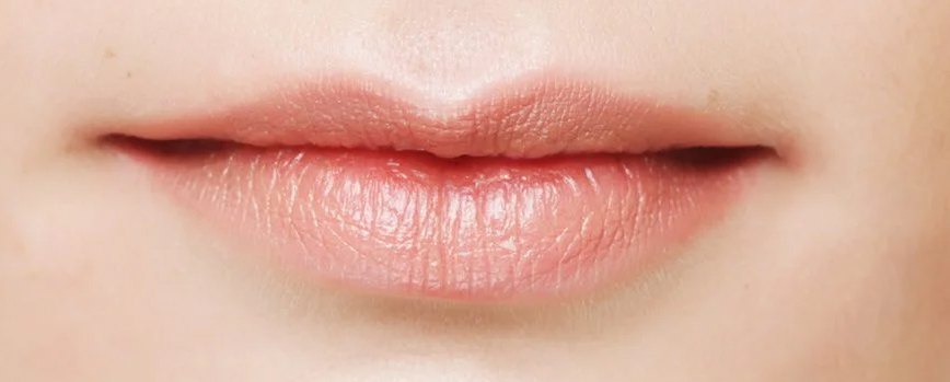 Labios finos