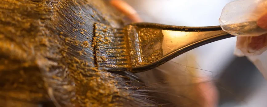¿Qué es la henna para el cabello?
