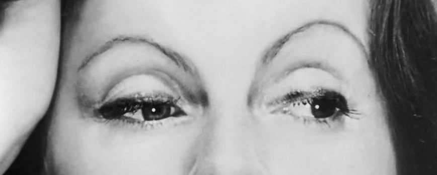 Aparece el eyeliner