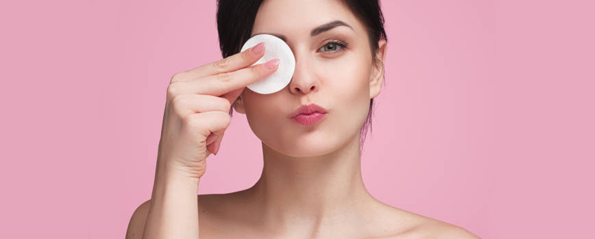 Aclarar las cejas con agua oxigenada