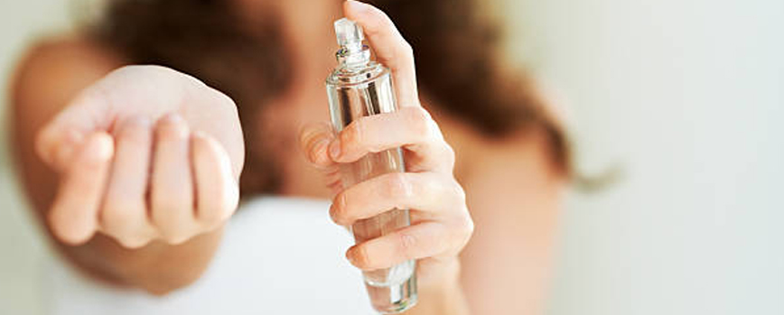 10. Utiliza un perfume con el que te sientas identificado