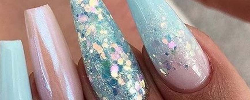 Esmalte de uñas con purpurina