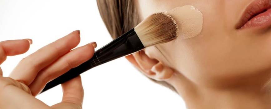 Elige bases de maquillaje de gran cobertura