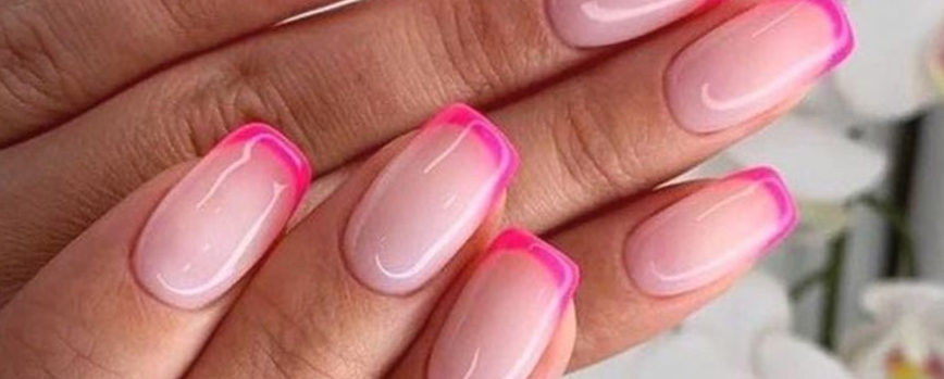 Manicura francesa en color rosa