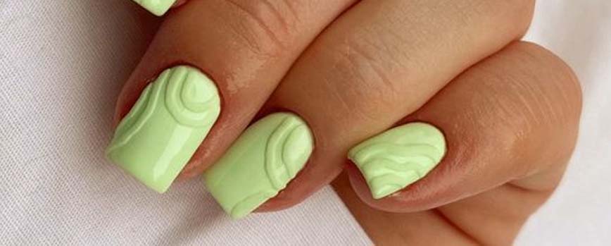 Uñas verde menta