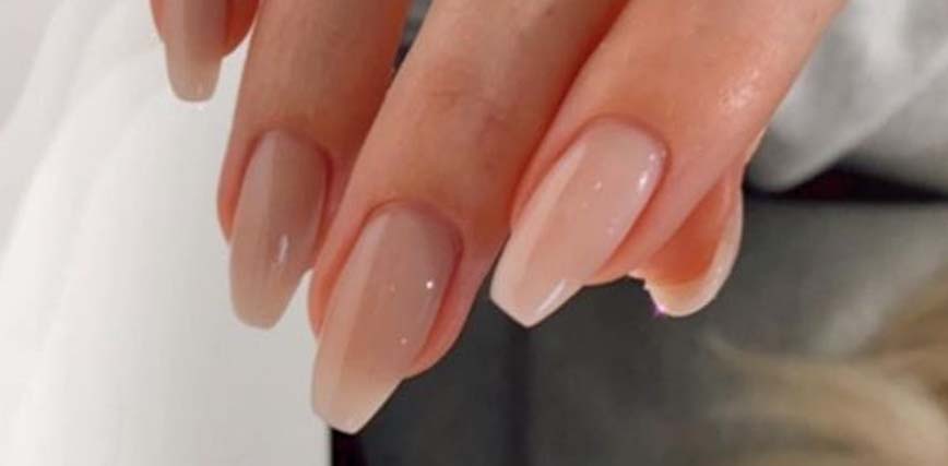 U as nude La manicura mas natural elegante y discreta