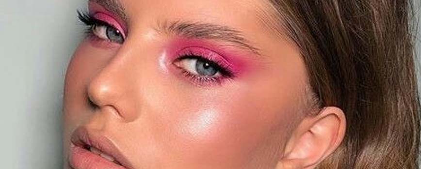 usar tonos rosas en la mirada