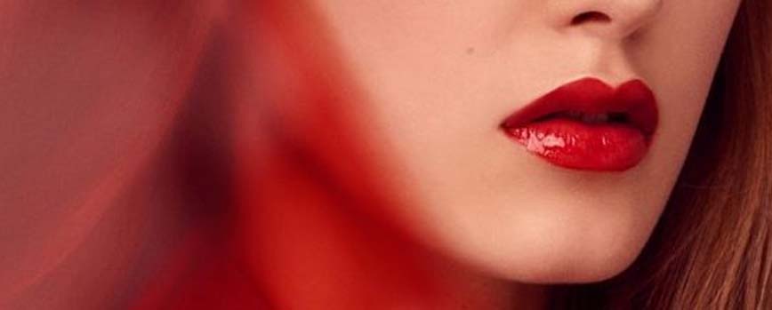 ¿Cómo pintar los labios si llevas un vestido rojo?