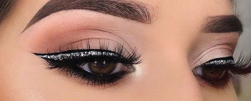 Maquillaje para vestido negro. Ideas y ejemplos ✓ para ropa negra y blanca Maquillaje para vestido negro. Ideas y ejemplos ✓