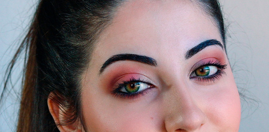 Maquillaje para la graduación fácil paso a paso ✓ rojo con negro sencillo Maquillaje para la graduación fácil paso a paso ✓