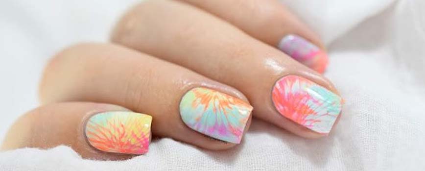 Uñas aesthetic tie dye