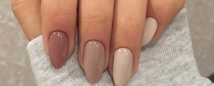 Uñas aesthetic monocromáticas