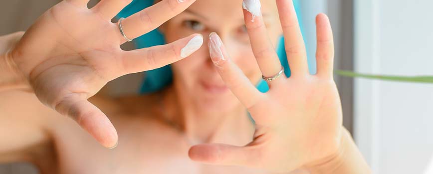¿Por qué es tan importante cuidar la piel de las manos?
