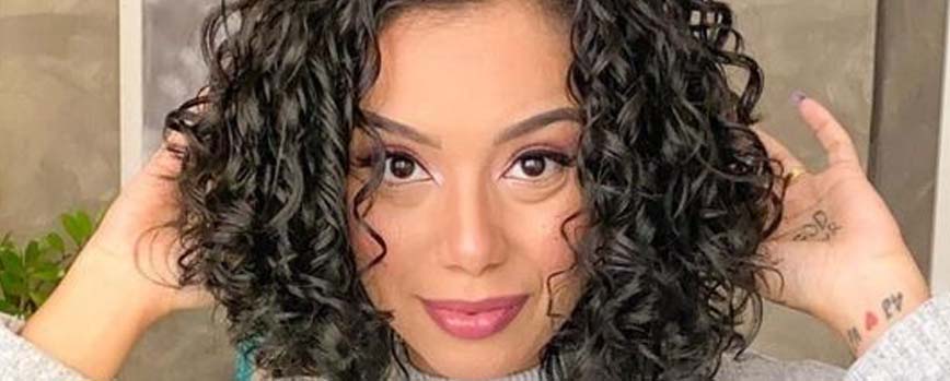 Corte de pelo: cabello corto rizado a capas