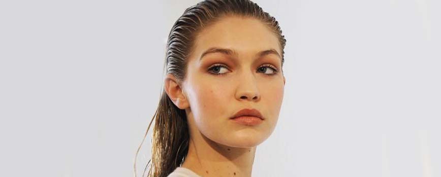 Cómo peinar el cabello efecto mojado o wet look