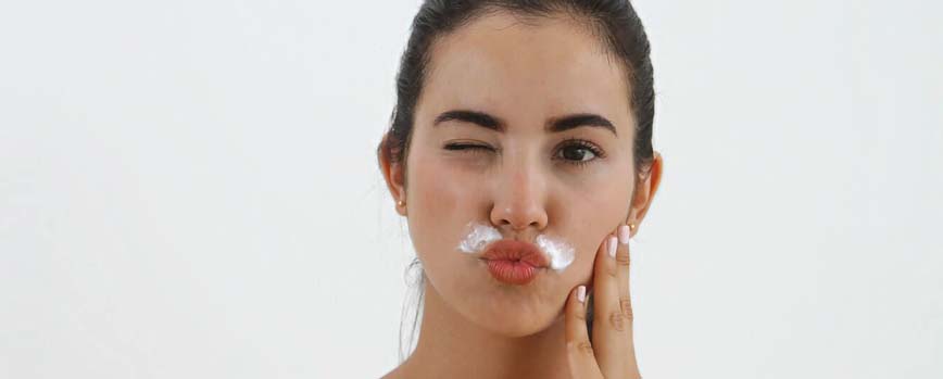 ¿Cómo prevenir y eliminar las manchas en el bigote?