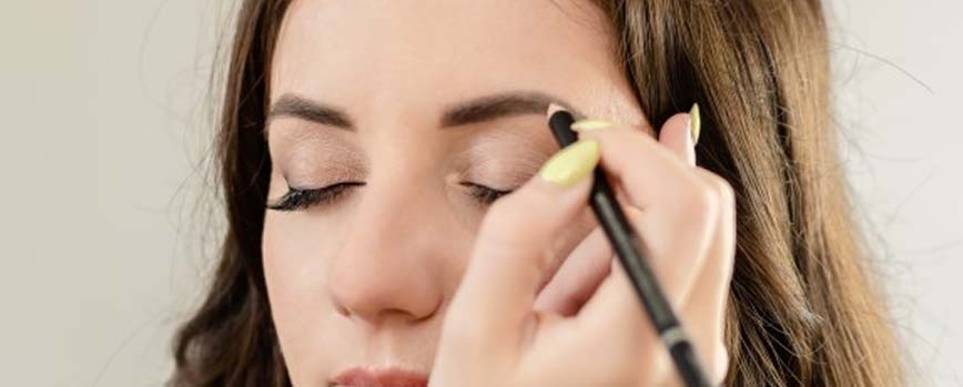 Cómo realizar el microshading eyebrows en casa