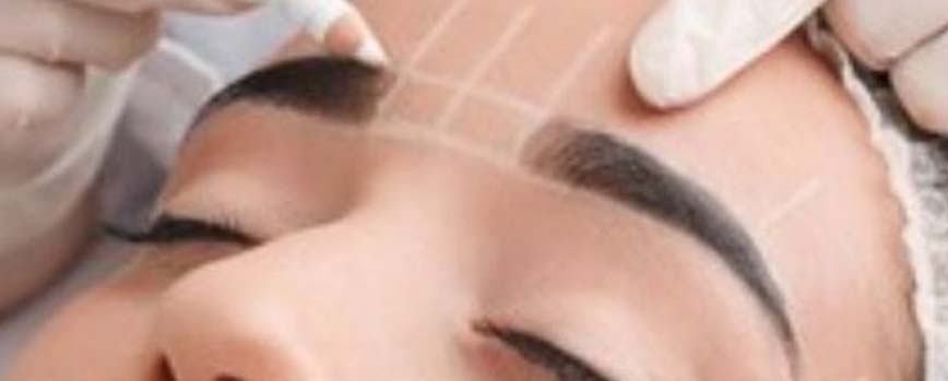 ¿Se puede combinar microblading y powder brows?