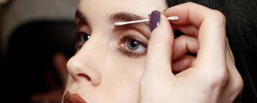 ¿Cómo se deben cuidar las cejas tras realizar la técnica powder brows?