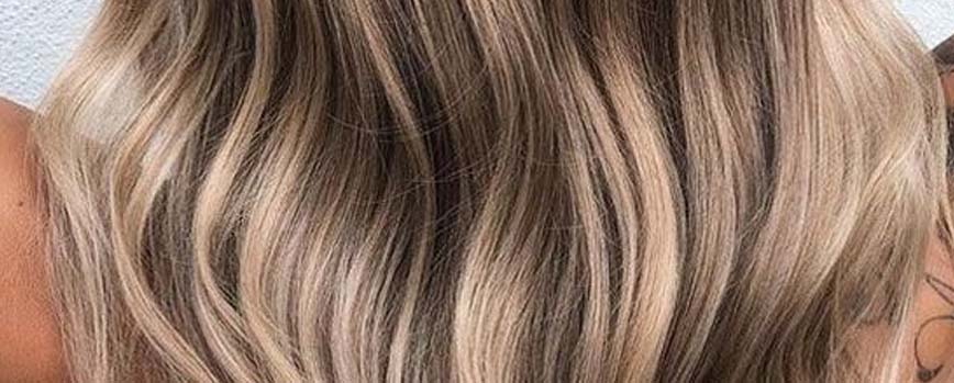 Castaño ceniza con mechas