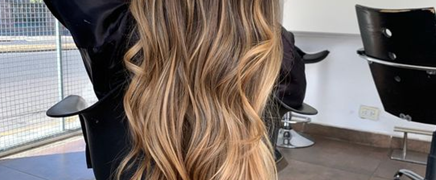 Mechas balayage rubio dorado