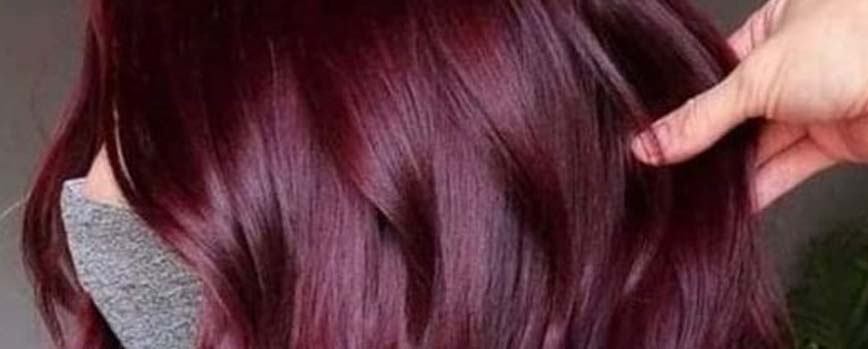 Rojo oscuro intenso