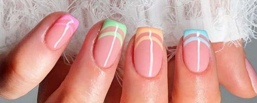 Manicura francesa de colores pastel
