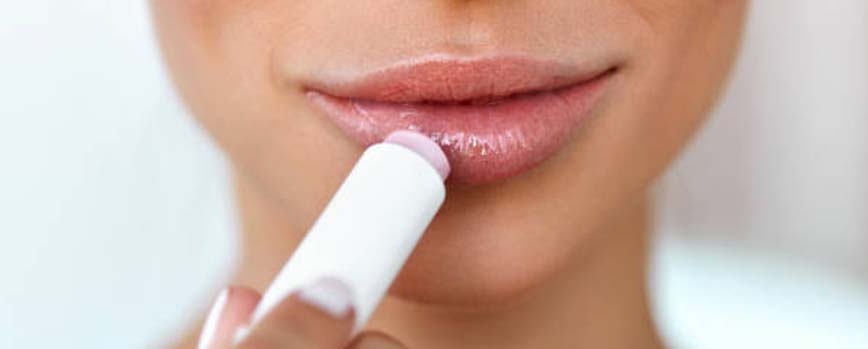 ¿Qué es un bálsamo labial?