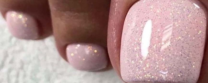 Pedicura a base de purpurina