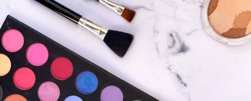 Maquillaje de payaso del terror para niñas