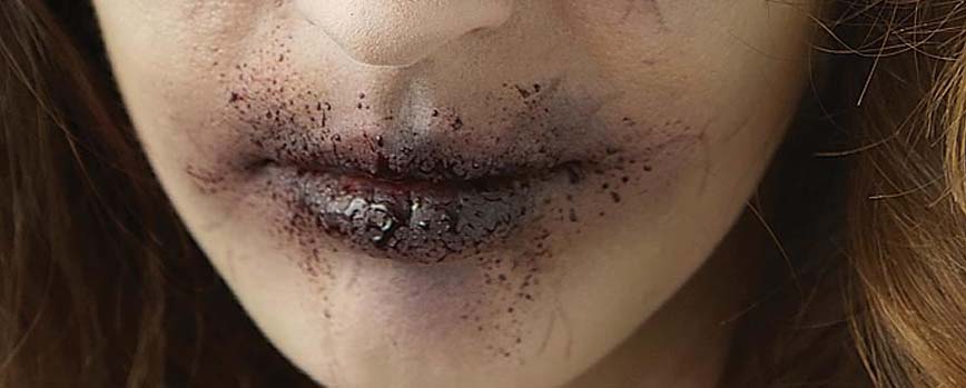 Maquillaje de niña poseída para Halloween