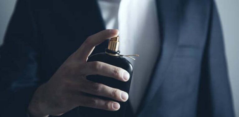 Los perfumes con feromonas y la atracción desde el olfato