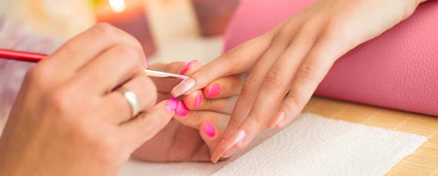 ¿Qué es el primer de uñas?