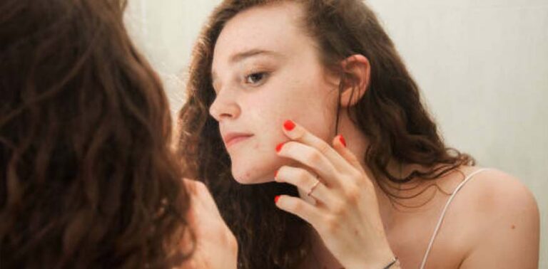 Doncella George Hanbury Remisión Cómo tapar o disimular granos con maquillaje? ✓ | Blog Druni