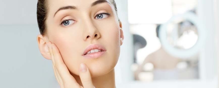 ¿Cuáles son los beneficios de la doble limpieza facial?