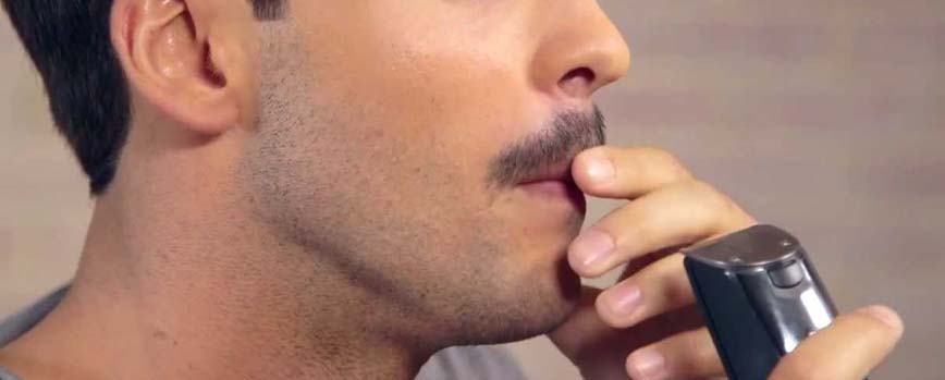Recorta la parte superior del bigote