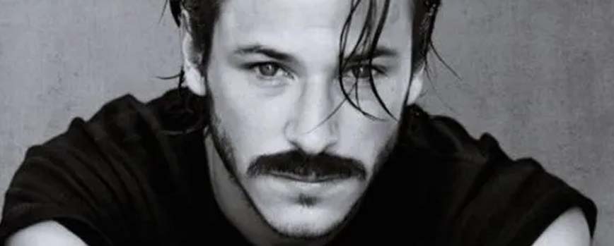Bigote Chevron