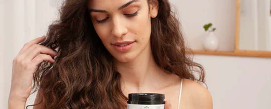 ¿Para qué sirve la manteca de karité en el cabello?