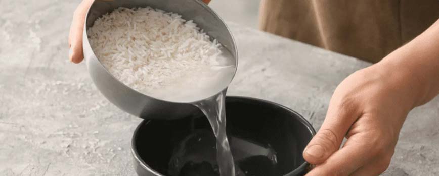 Cómo hacer agua de arroz para el pelo