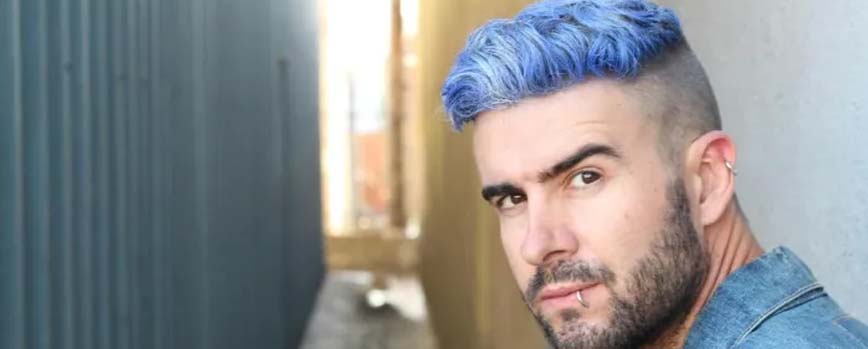 Mechas azul hielo