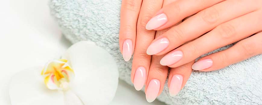 ¿Qué son las uñas de porcelana?