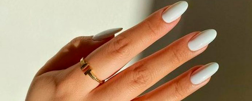 Uñas blancas y mate completas