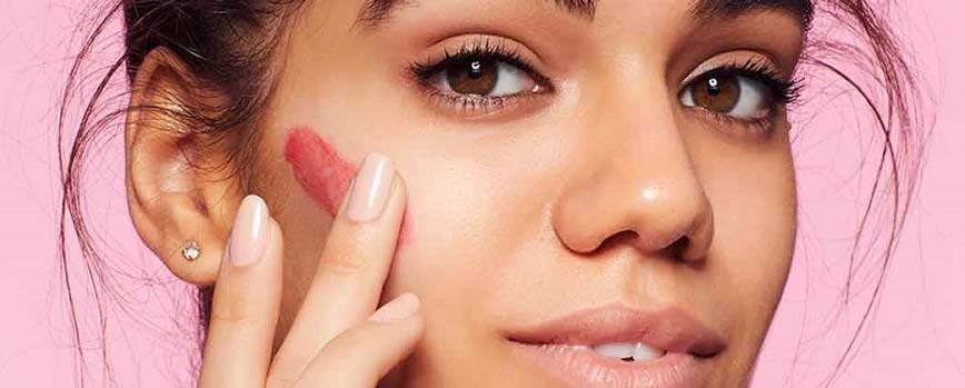 ¿Cómo aplicar un colorete en crema?