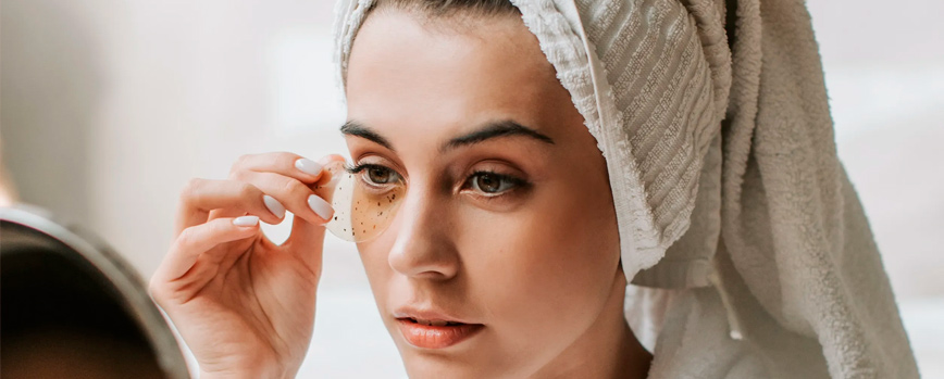 ¿Cómo aplicar los parches en los ojos?