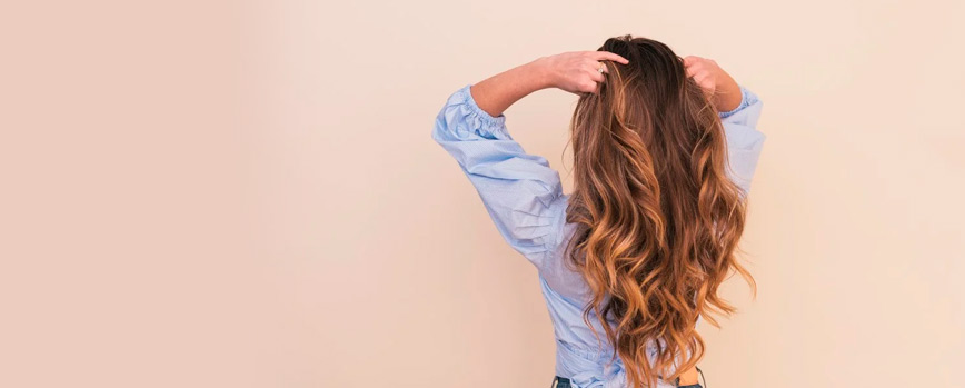 Estimula el crecimiento del pelo
