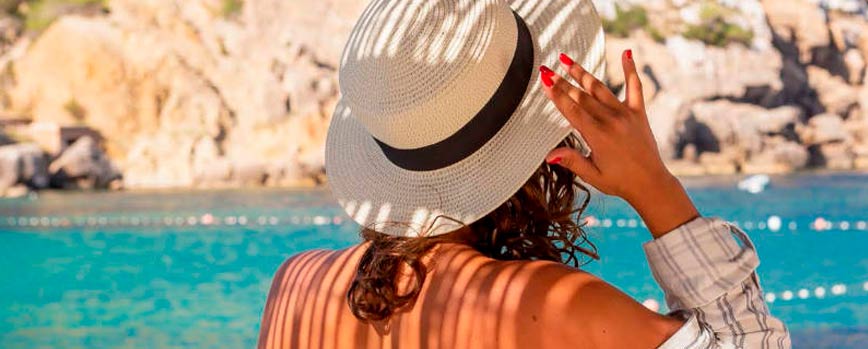 7. Protege tu cabeza con un sombrero