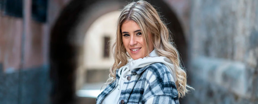 Smoky gold balayage: ¿a quién le favorecen más?
