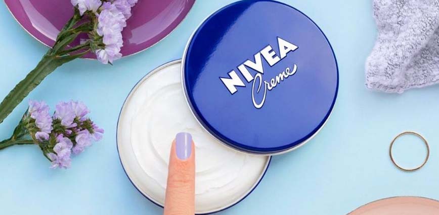 crema Primero escaramuza Los usos que desconocías de la crema Nivea (lata azul) ✓ | Blog Druni